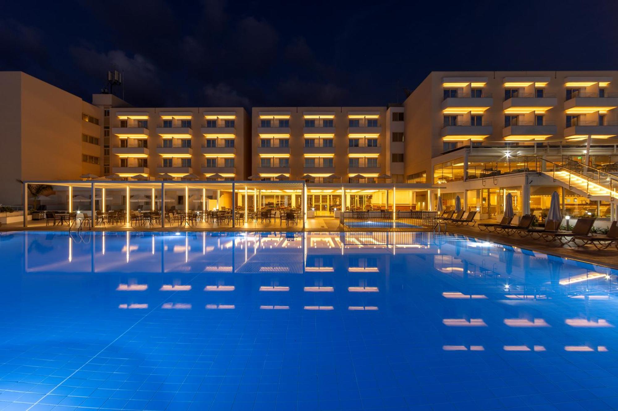 Queens Bay Hotel Kissonerga Exterior foto
